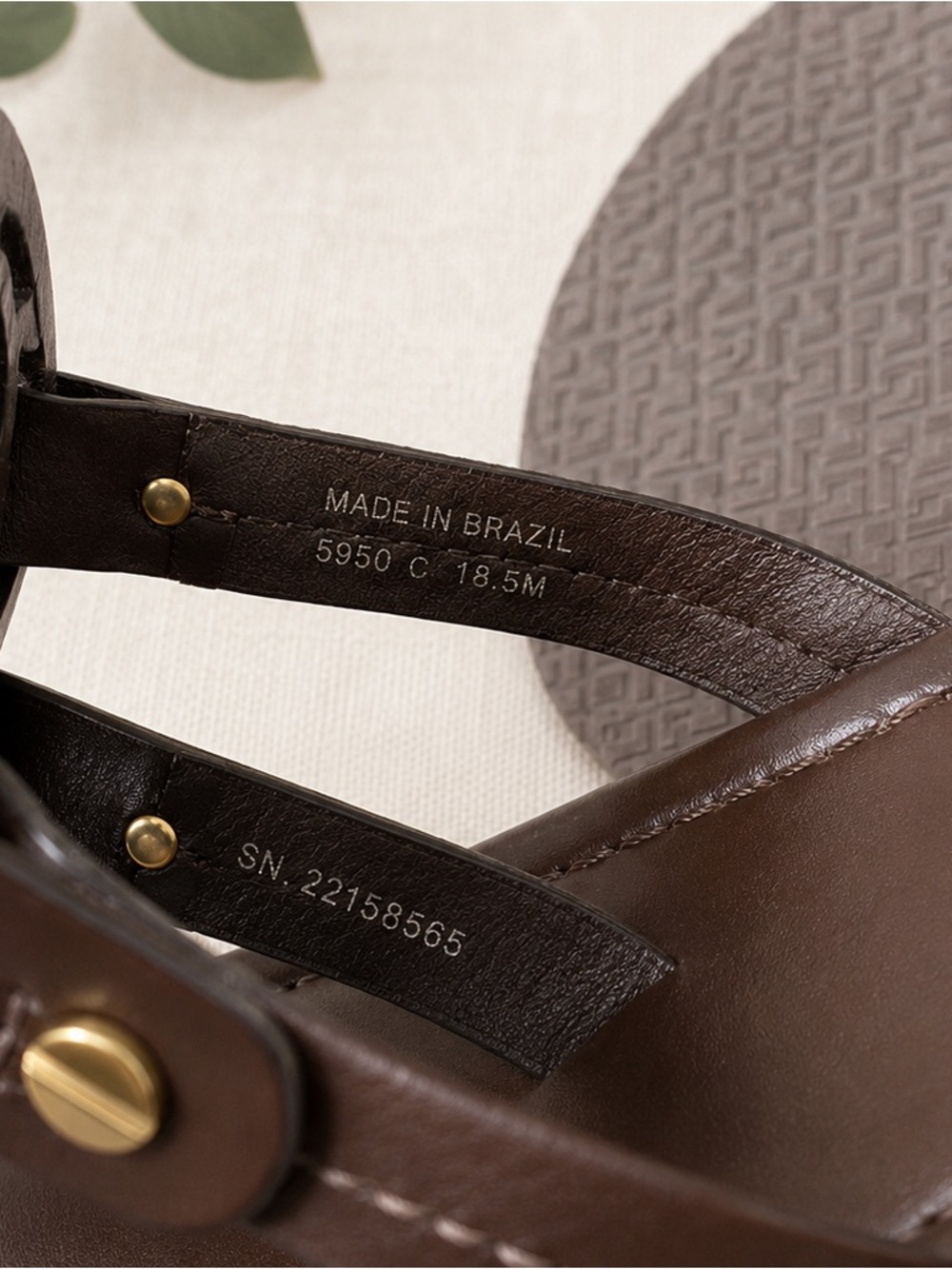 Tory Burch Miller Sandals Brown Leather Size 7.5M | Classic Logo Thong Sandals - Picture 5 of 5